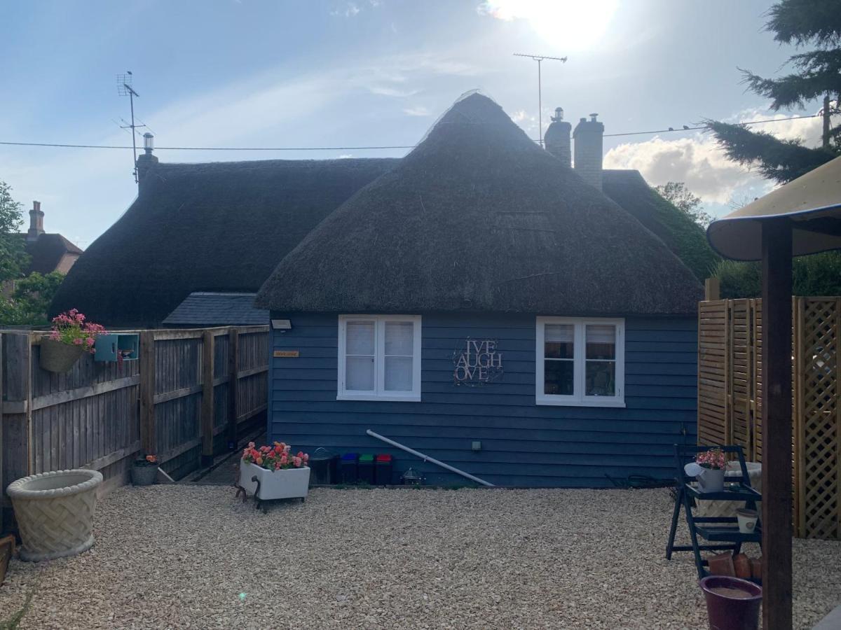 The Shack - Thatched Self Contained Annex Collingbourne Ducis Esterno foto