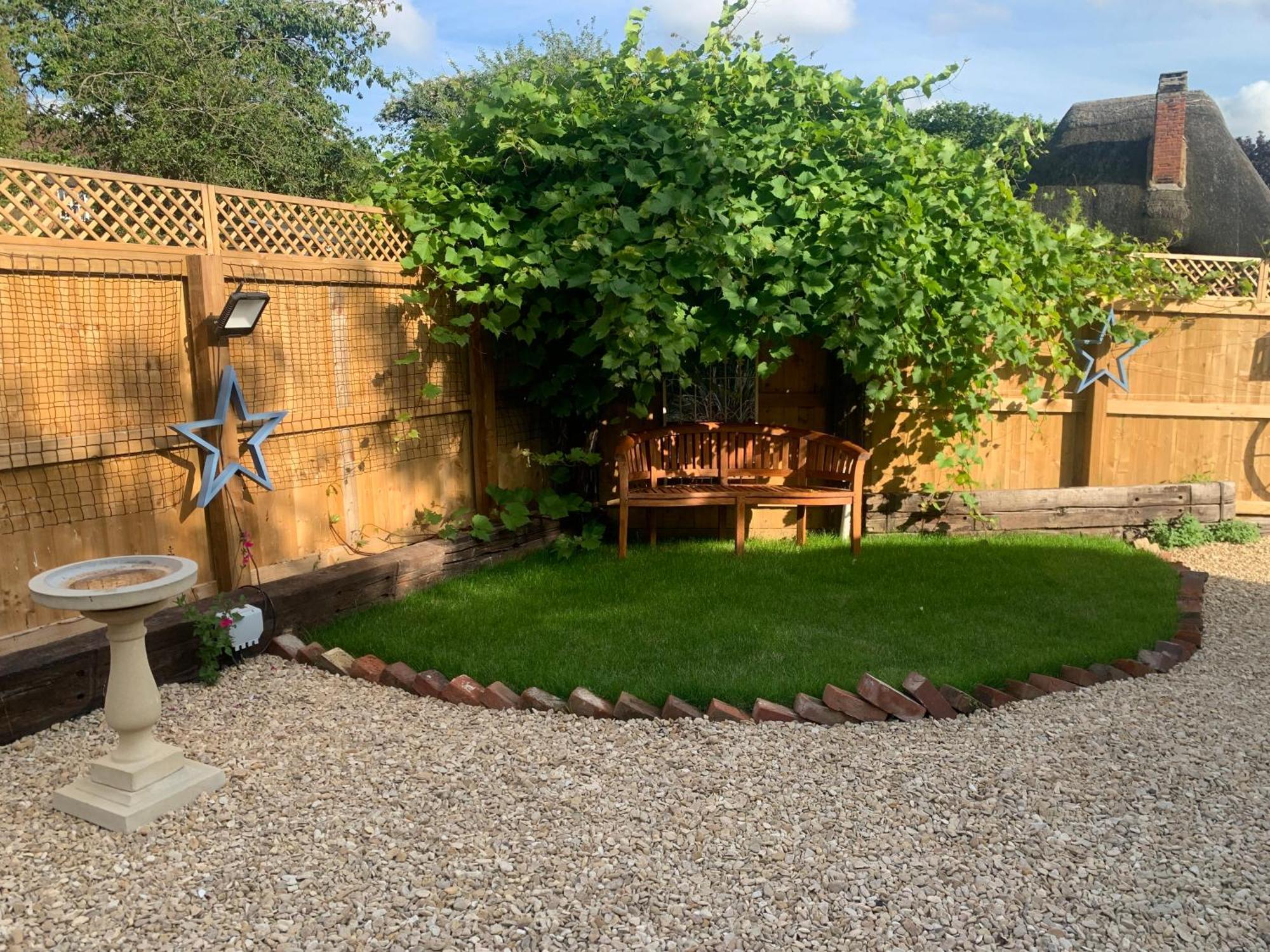 The Shack - Thatched Self Contained Annex Collingbourne Ducis Esterno foto